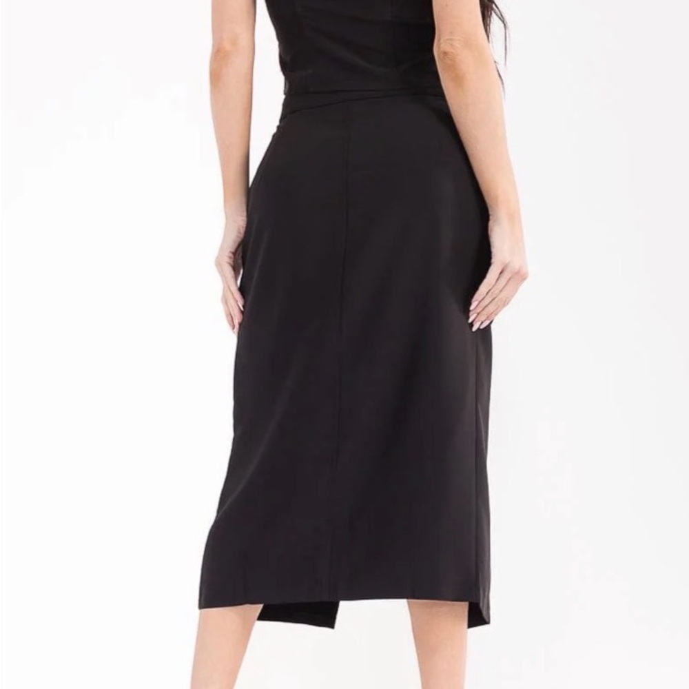 WOMEN'S SLEEVELESS TOP & BUTTON CLOSURE MIDI SKIRT SOLID BOWS 2PC. SET - Picture 4 of 4